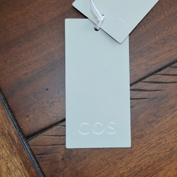 Women's silver leather belt by COS XS/S 36" long 27" -32" waist NWT - Picture 3 of 3